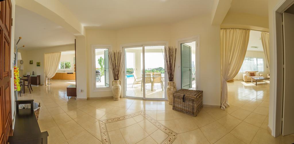 Villa Riverside Polis Exterior foto